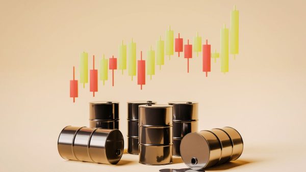 Risk-off wave sweeps commodities as gold holds above $4,500